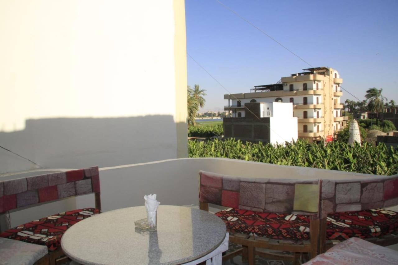 בית הארחה One & Restaurant